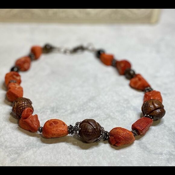𝅺VINTAGE natural sponge coral necklace - Picture 2 of 3